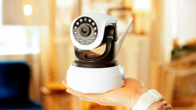 Как камеры видеонаблюдения помогают защитить ваш дом