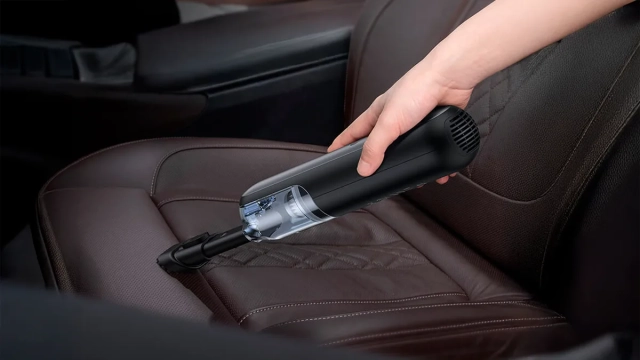 Чистота без хлопот: как выбрать автомобильный пылесос?