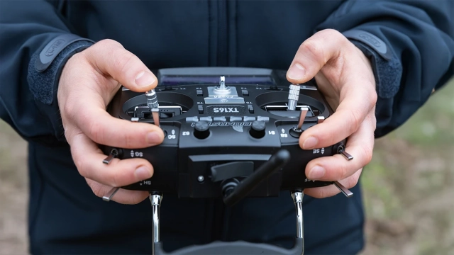 Как подобрать пульт для FPV дрона?