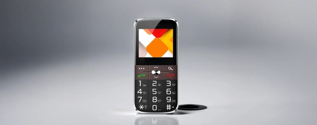 Как выбрать кнопочный телефон для пожилого человека?