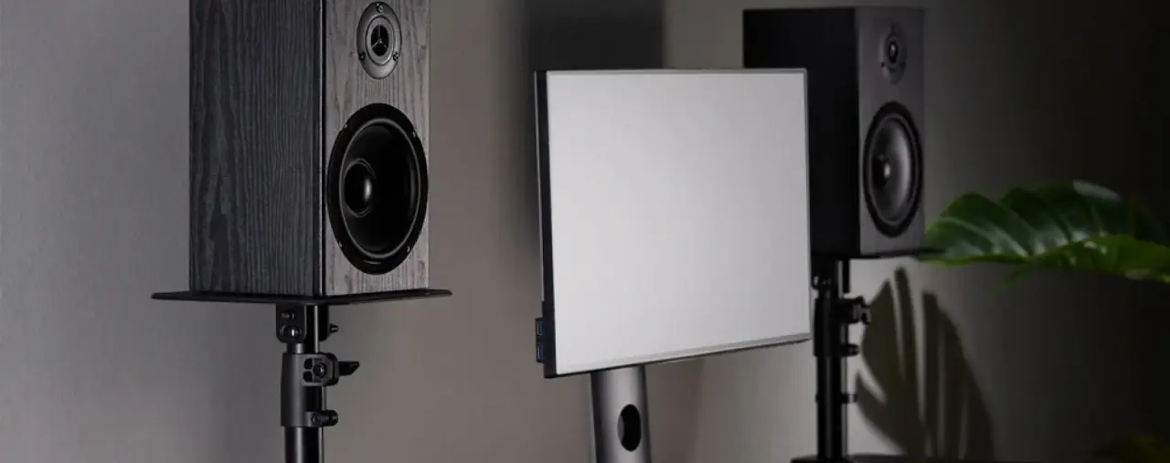 Чому вам потрібні колонки для комп’ютера і як вони змінюють атмосферу за столом