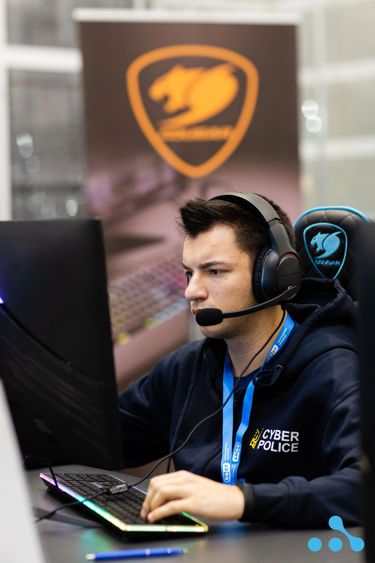 CYBER HEROES WePlay Esports при поддержке Artline