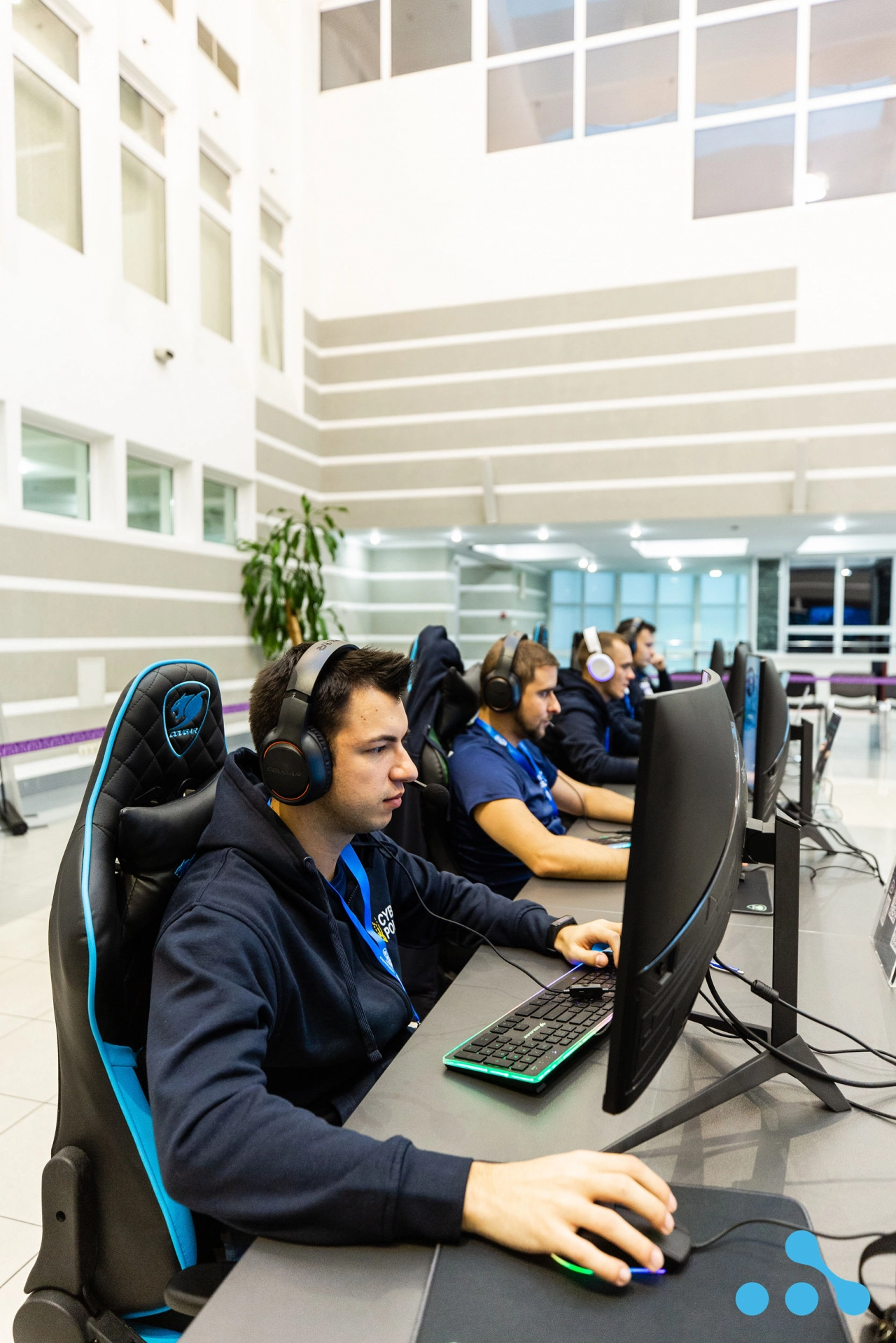 CYBER HEROES WePlay Esports при поддержке Artline