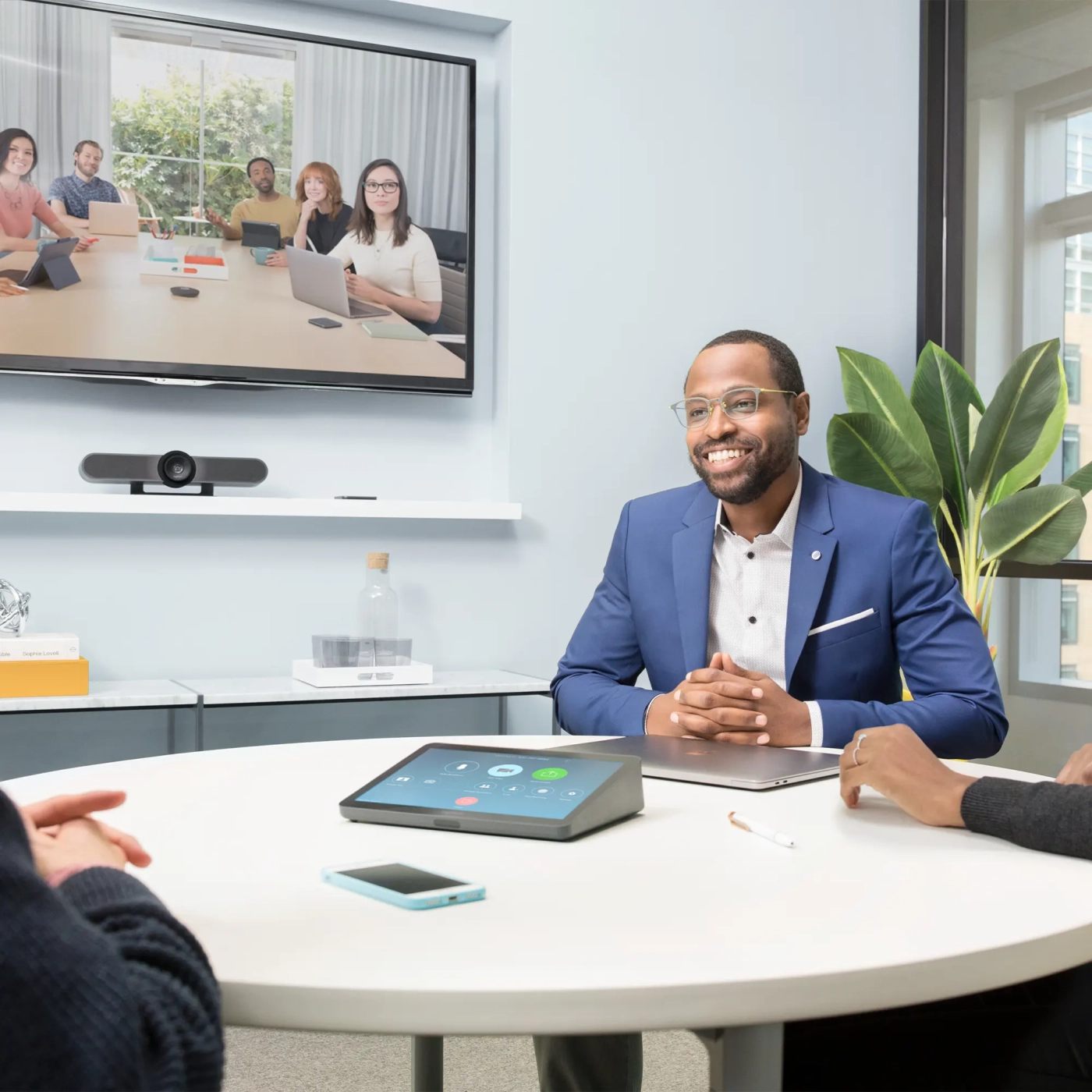 Купити Комплект для відеоконференцій Logitech TAPZOOMSMALL/1 TAP NUC8I7BEH ZOOM MEETUP EU Plug - фото 3