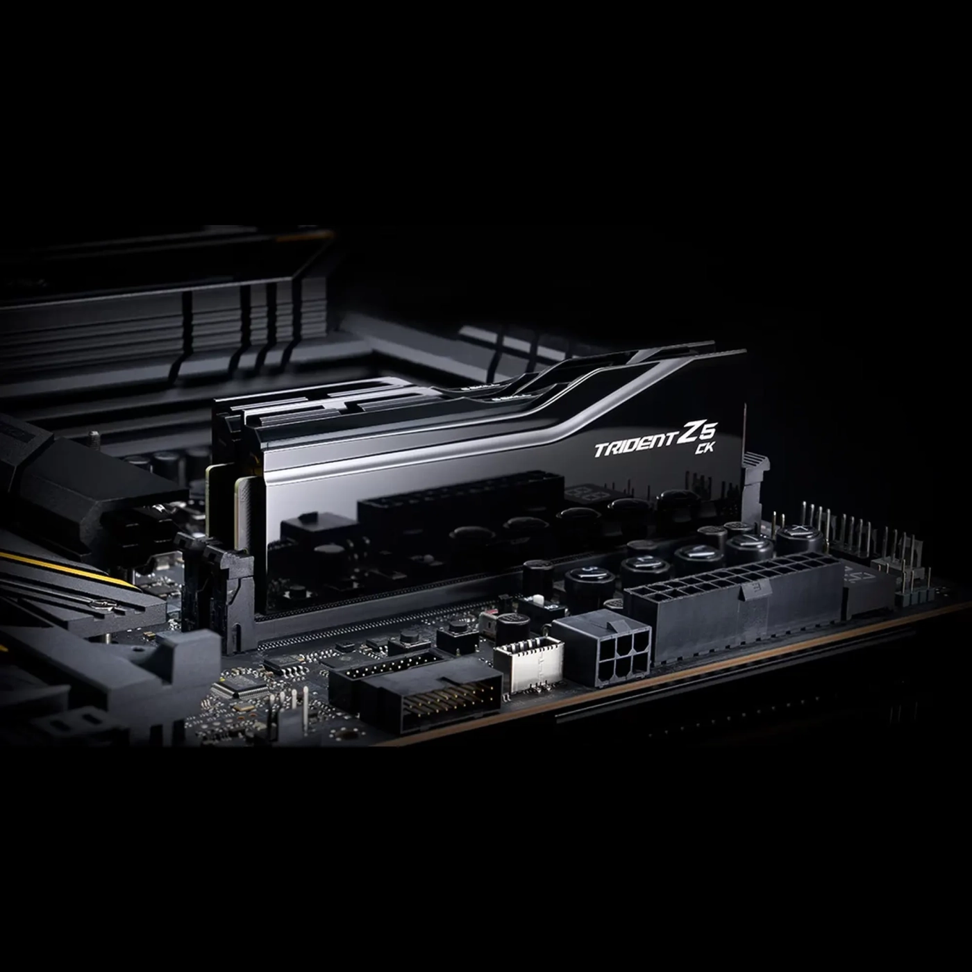 Купить Модуль памяти G.SKILL Trident Z5 CK Series DDR5-8800 CUDIMM 48GB (2x24GB) (F5-8800C4255H24GX2-TZ5CK) - фото 4