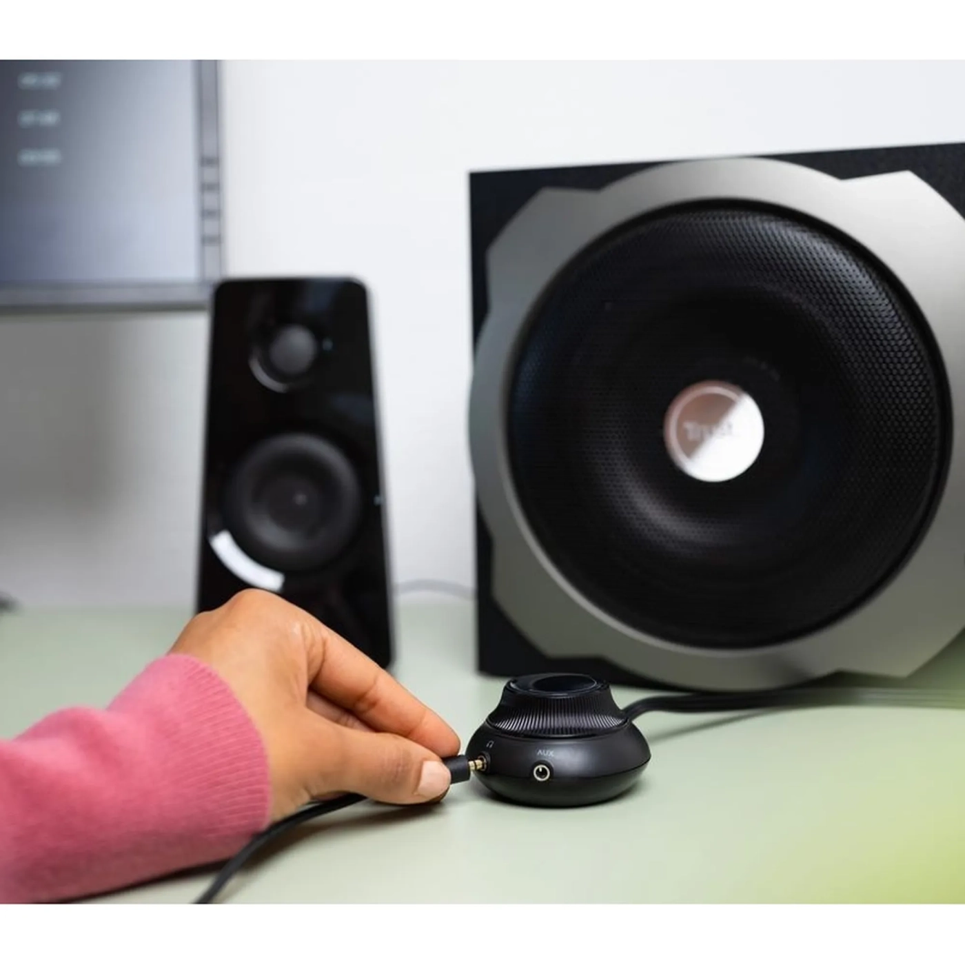Купити Акустична система Trust Tytan 2.1 Speaker Set (19019) - фото 7
