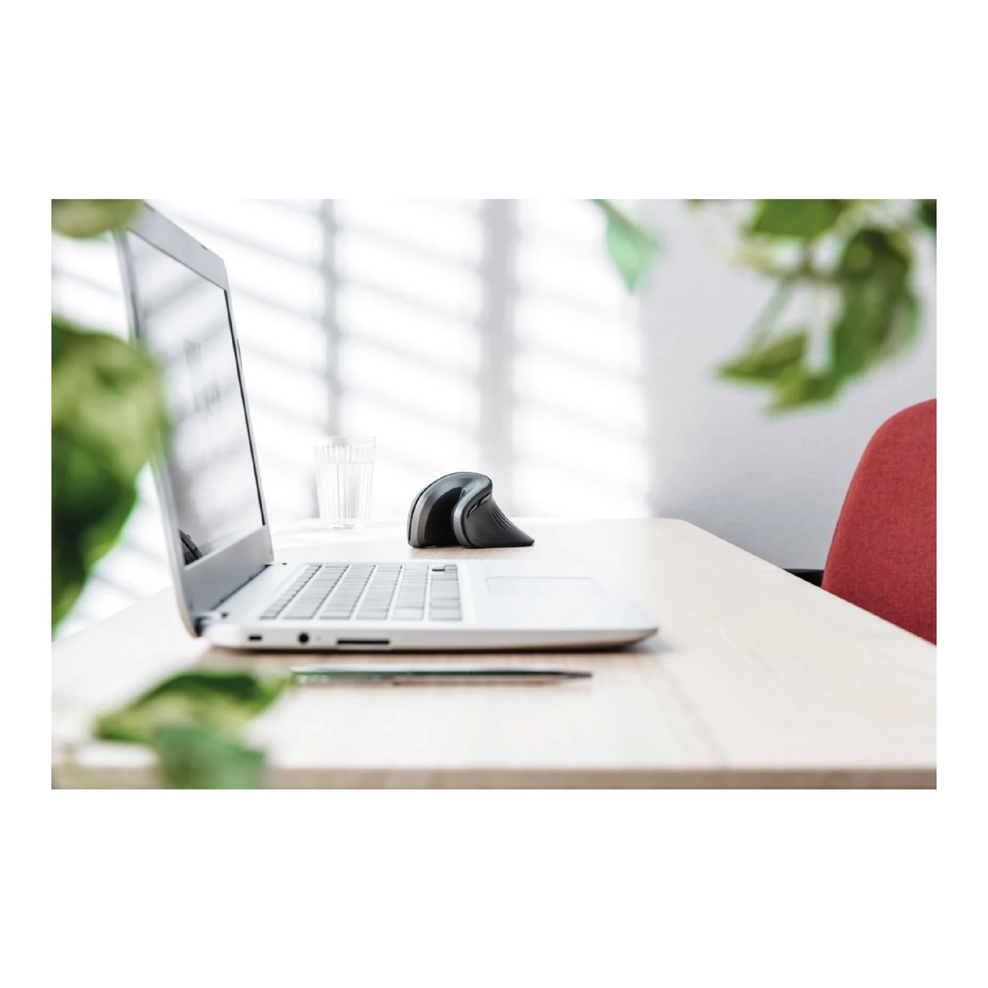 Купить Мышь Trust Verro Ergonomic Wireless Black (23507) - фото 17