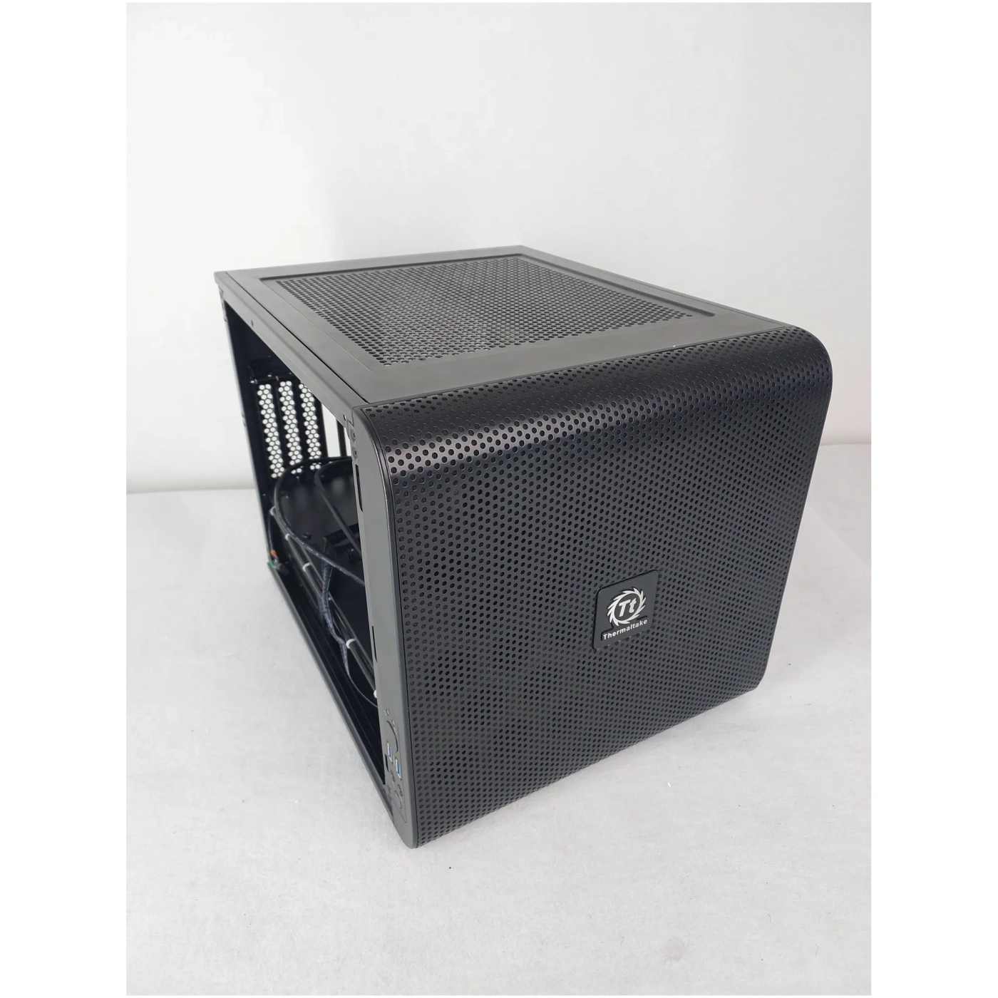 Купити Уцінка Корпус Thermaltake Core V21 (CA1D500S1WN00RG008722) - фото 3