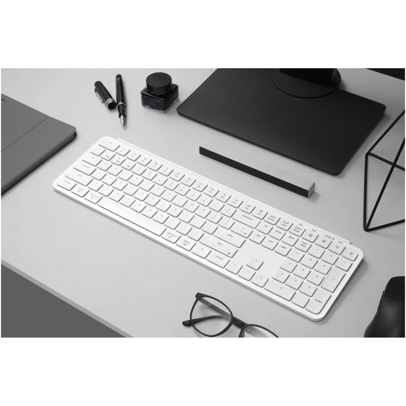 Купить Клавиатура Keychron B6 Pro USB/WL/BT Ivory White (B6P-K8-UA) - фото 7