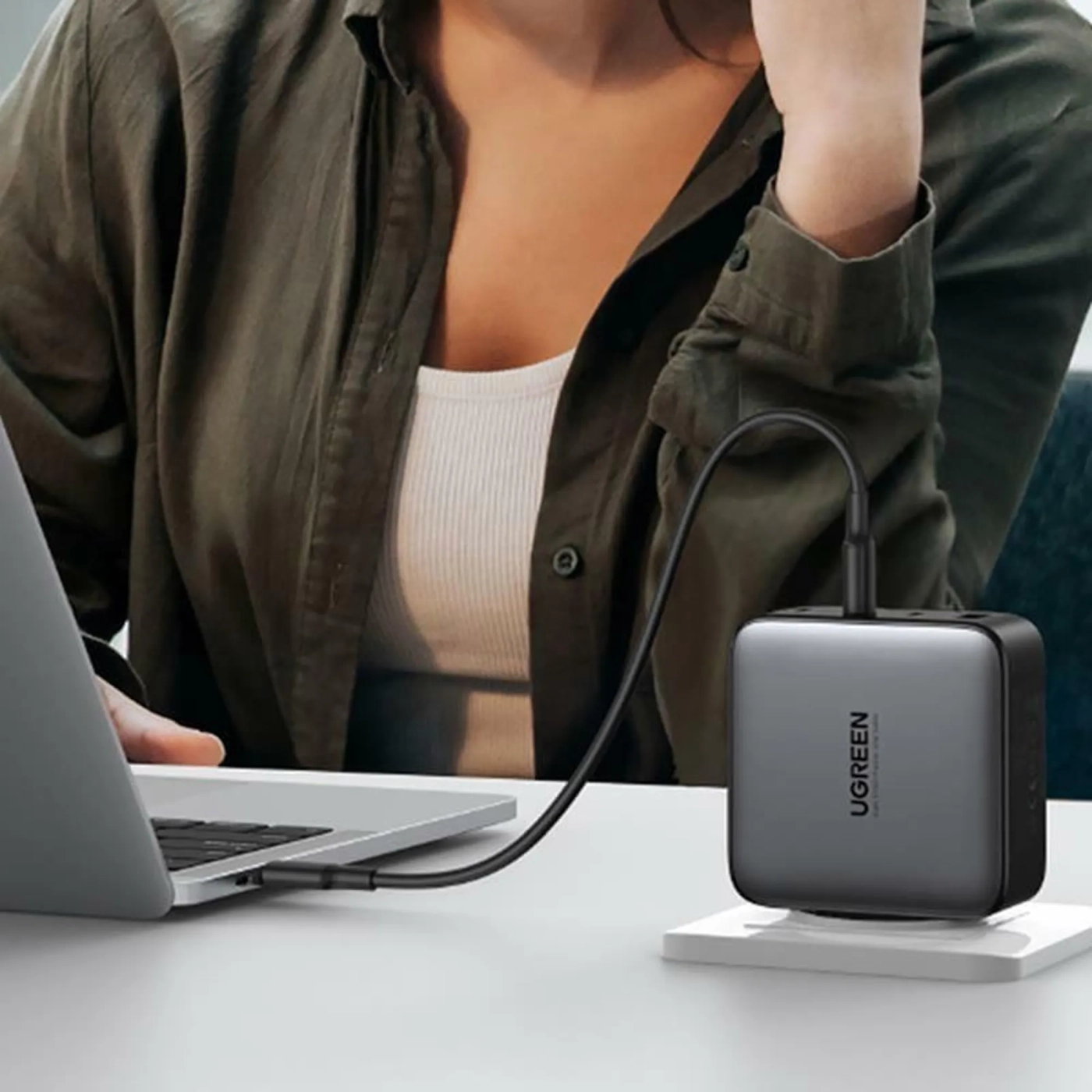 Купити Зарядний пристрій Ugreen CD226 4xUSB 100W GaN (3хUSB-C+USB-A) Grey (15337) - фото 4
