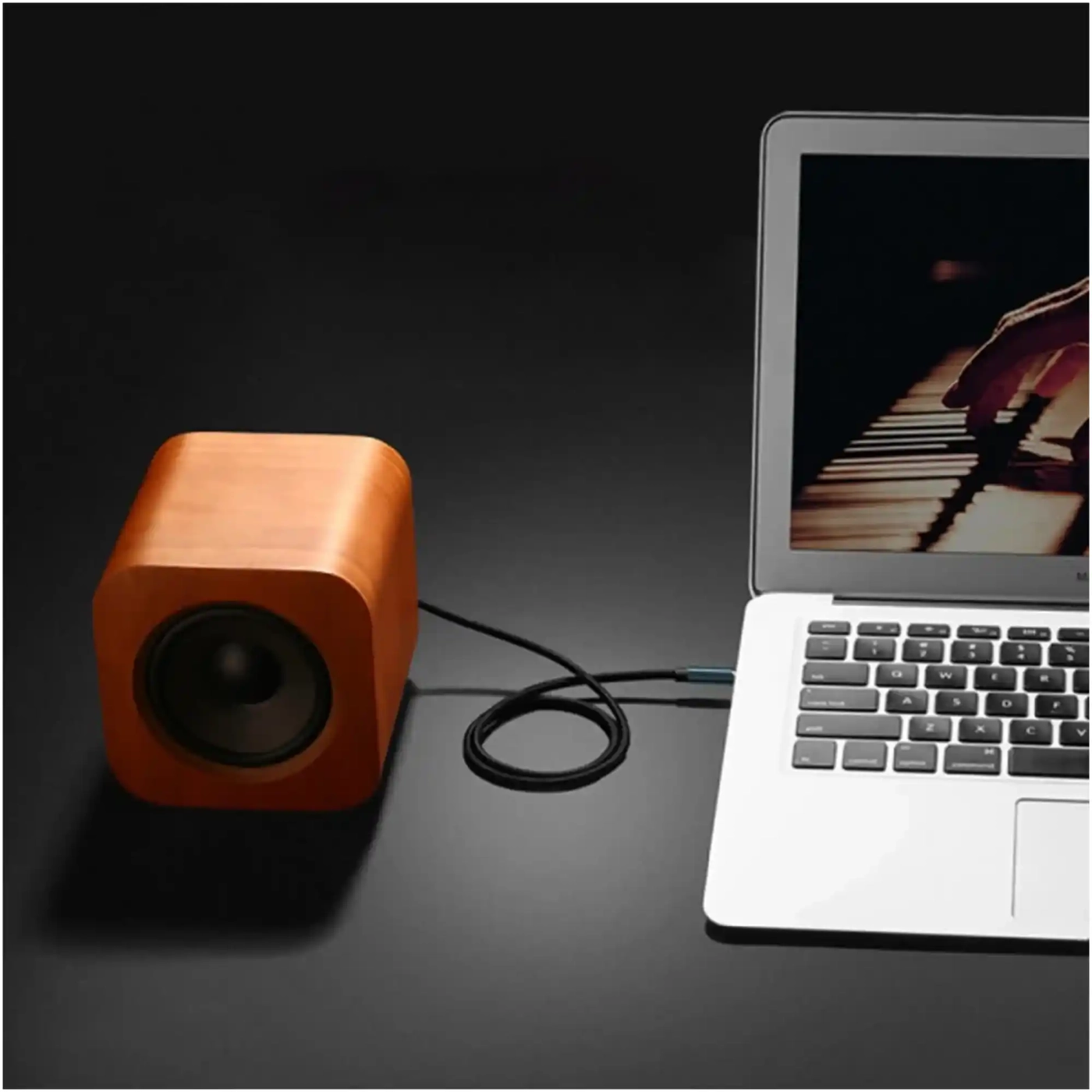 Купити Кабель UGREEN AV112 Angled Cable 3.5mm Male to 3.5mm Male Cable Gold Plated Metal Case with Braid 1m Blue (60179) - фото 5