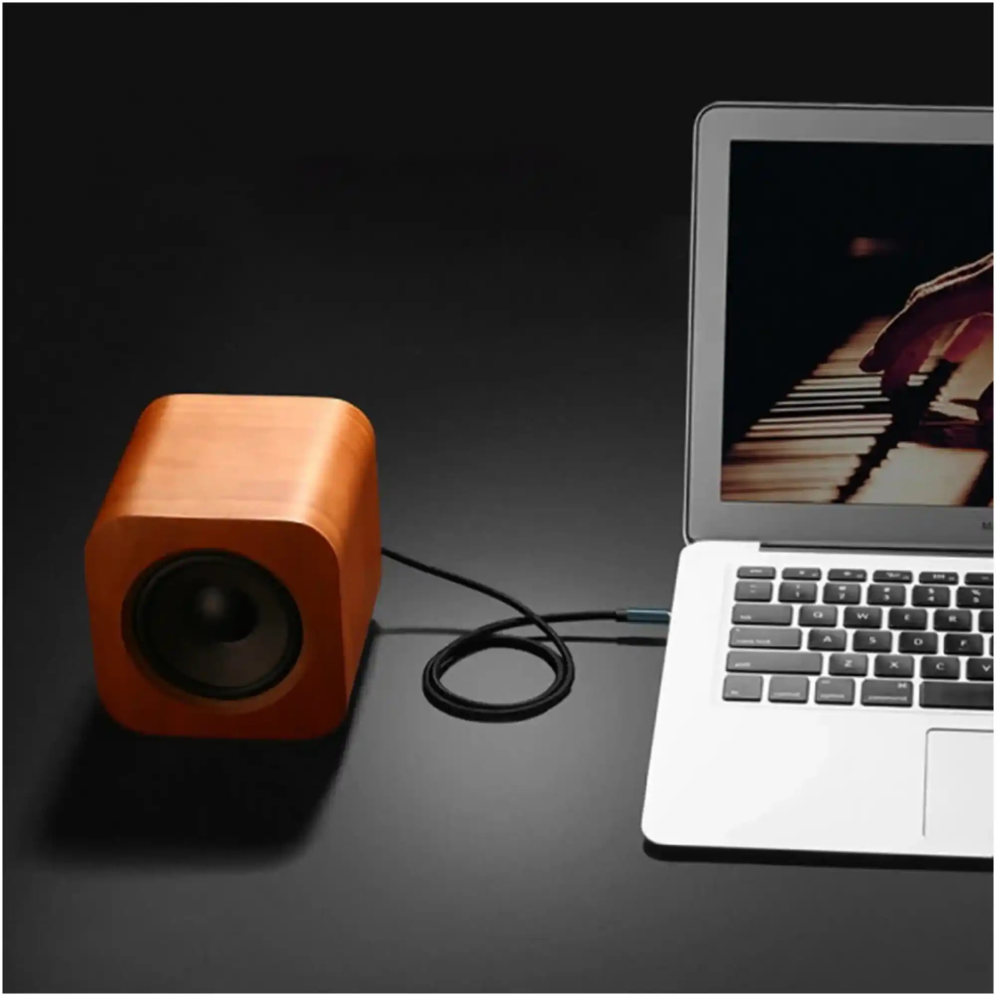 Купити Кабель UGREEN AV112 Angled Cable 3.5mm Male to 3.5mm Male Cable Gold Plated Metal Case with Braid 1m Blue (60179) - фото 5