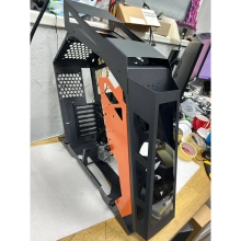 Купить Уценка Корпус QUBE STALKER Black-Orange (STALKER_FMBU3) - фото 3