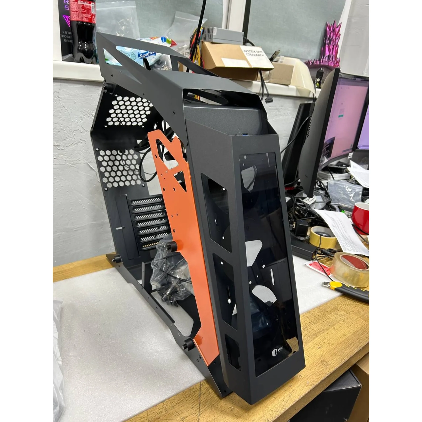 Купити Уцінка Корпус QUBE STALKER Black-Orange (STALKERFMBU30263) - фото 1