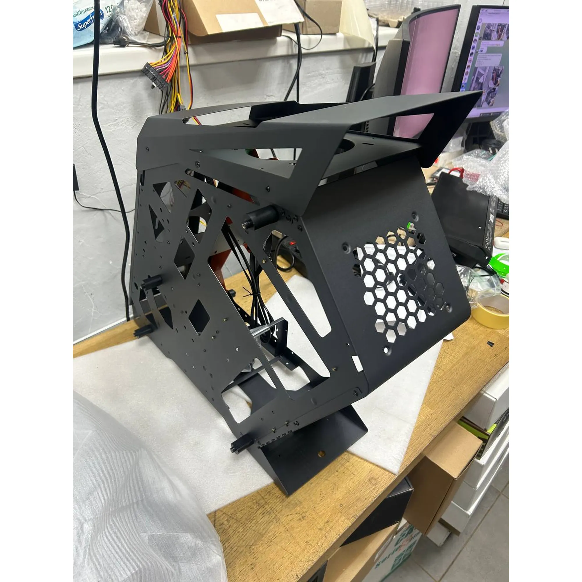 Купить Уценка Корпус QUBE STALKER Black-Orange (STALKERFMBU30405) - фото 3