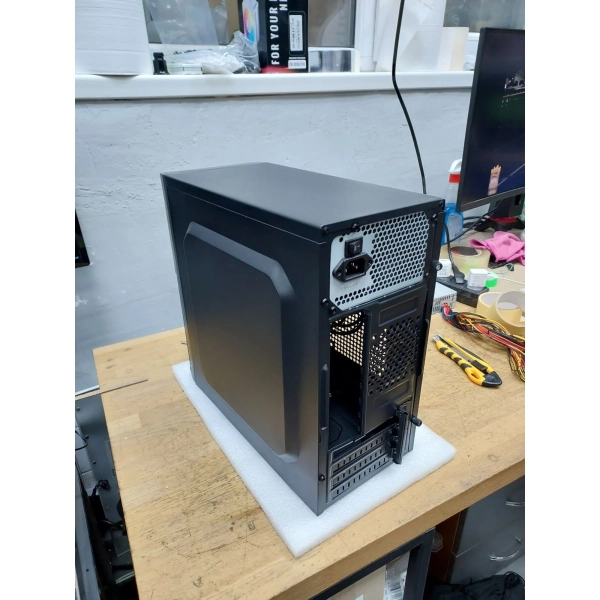 Купить Уценка Корпус QUBE QB07M 400W Black (QB07MMN4U310492) - фото 5