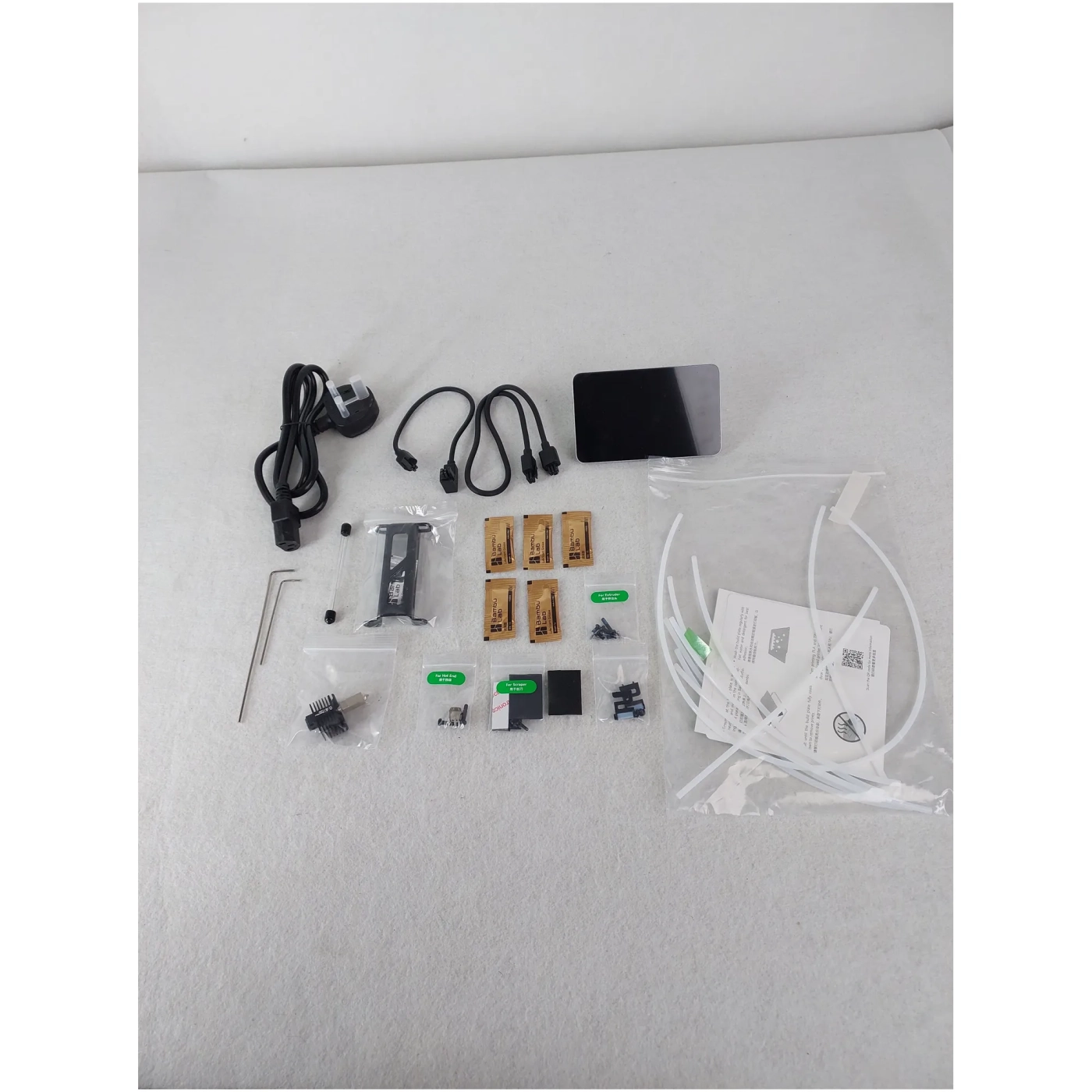 Купить Уценка 3D принтер Bambu Lab X1 Carbon Combo (00M09D4A1101465) - фото 16