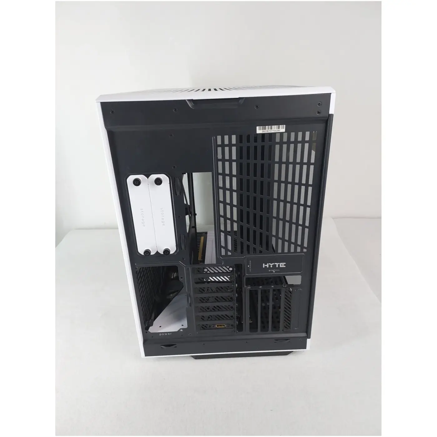 Купити Уцінка Корпус Hyte Y70 TOUCH Black-White (2923BY07700290) - фото 4