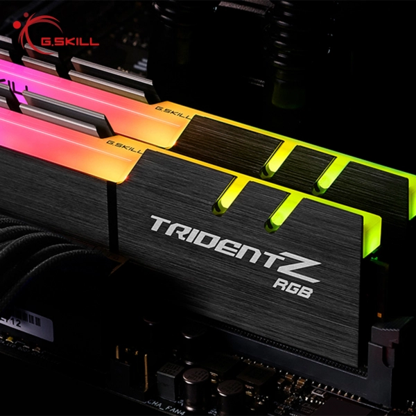 Купить Модуль памяти G.Skill Trident Z RGB DDR4-3200 CL16-18-18-38 1.35V 32GB (2x16GB) - фото 4