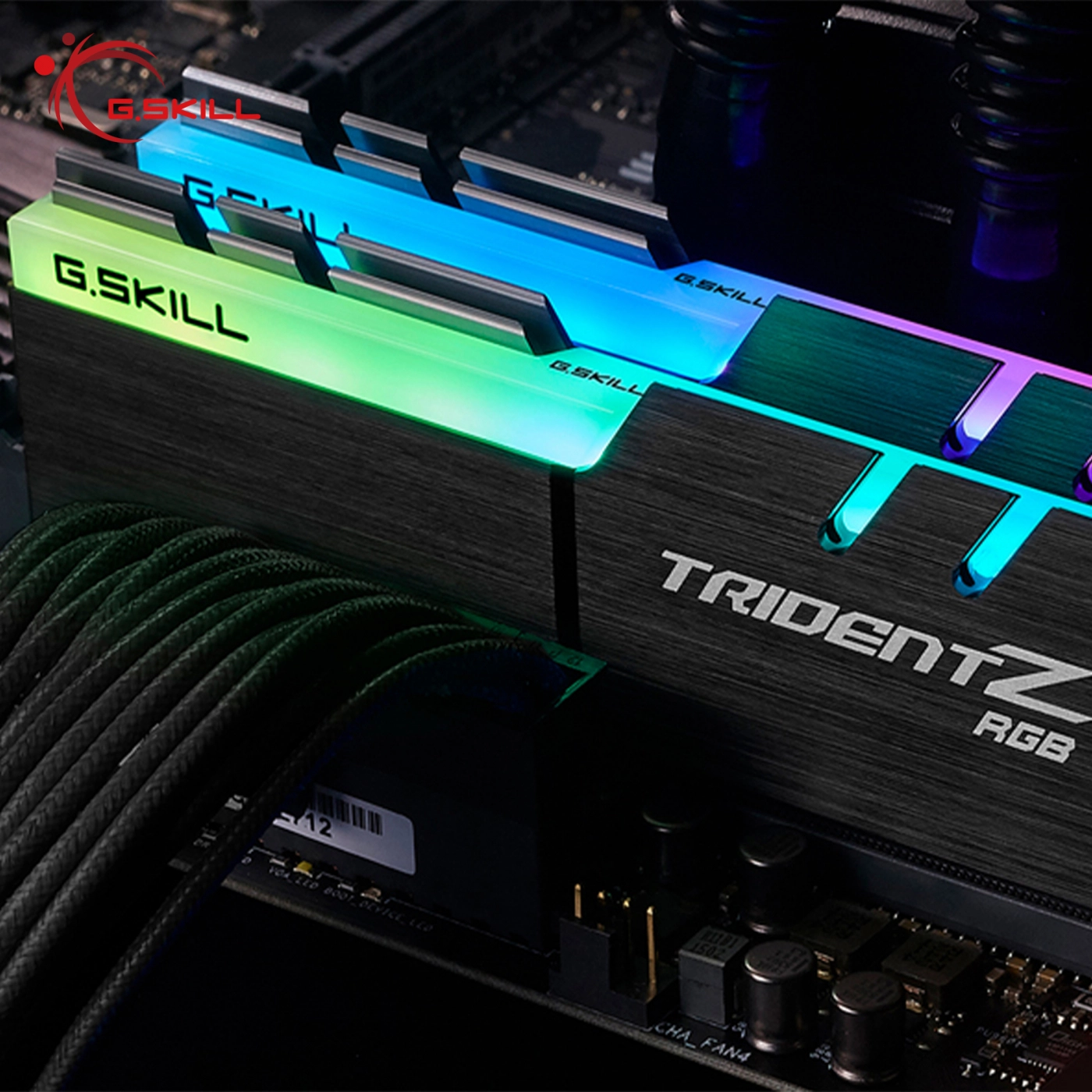 Купить Модуль памяти G.Skill Trident Z RGB (For AMD) DDR4-3200 CL16-18-18-38 1.35V 32GB (2x16GB) - фото 3